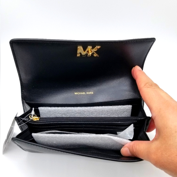 NWT Michael Kors Black Large Travel Carryall Leather Wallet Billfold Coin - Picture 9 of 13